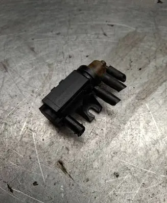 Mercedes-Benz E W211 Turbo solenoid valve A0091533128 70078208