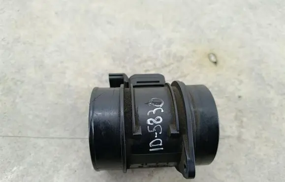 Audi TT Mk1 Mass air flow meter 