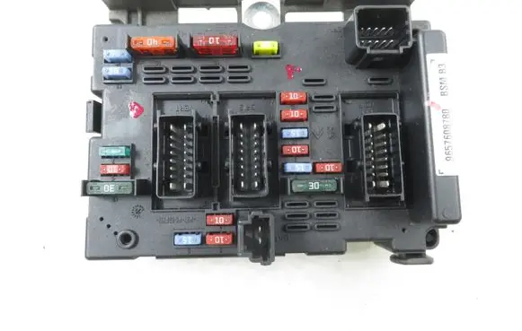 Peugeot 206 BSM Control unit 9657608780