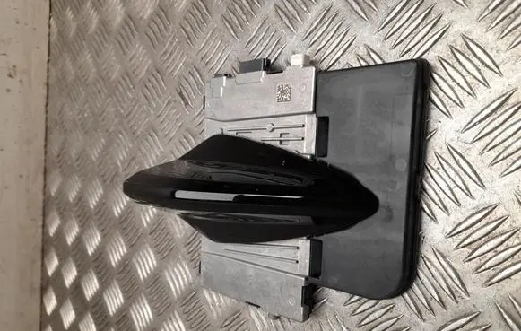 Opel Astra L Aerial GPS antenna 9863647080