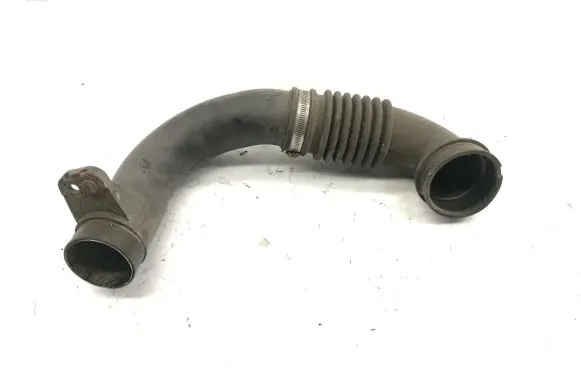 Air intake hose/pipe