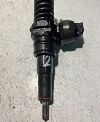 Volkswagen Caddy Fuel injector 038130073BN