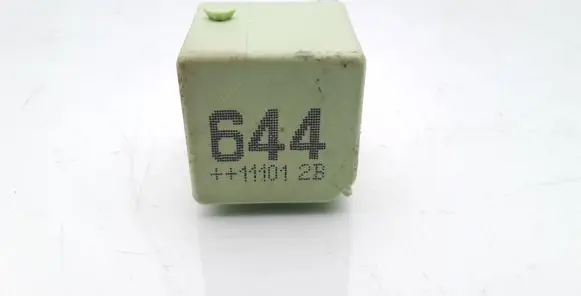 Volkswagen Touran II Other relay 4H0951253