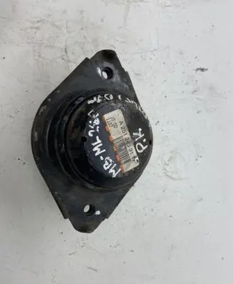 Mercedes-Benz ML W164 Engine mount bracket A2512403117