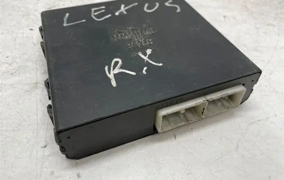 Lexus RX 330 - 350 - 400H Other control units/modules 886500E010