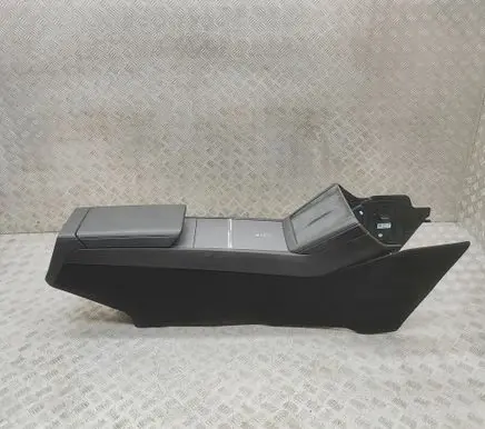 Tesla Model 3 Highland Center console 171449400D 171449500D
