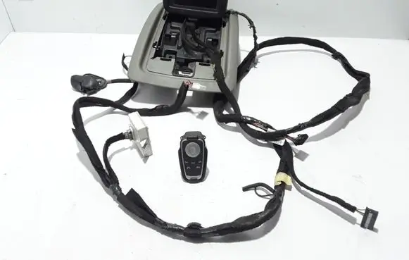 Opel Movano B Radio/CD/DVD/GPS head unit 8200784510