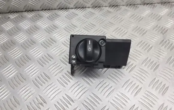 Mercedes-Benz E W210 Light switch