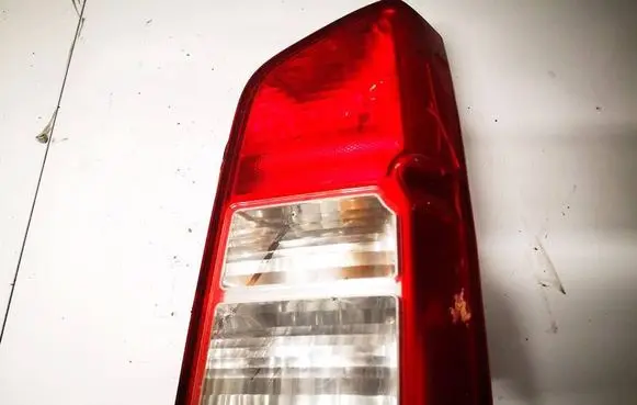 Nissan Pathfinder R51 Rear/tail lights 