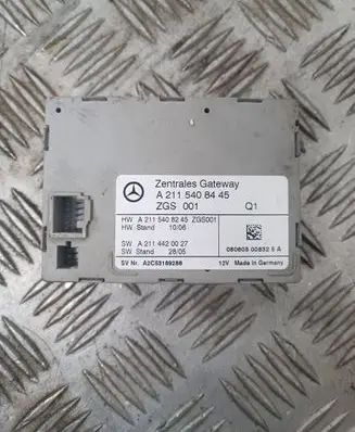 Mercedes-Benz E W211 Gateway control module A2115408445 A2115408245 A2114420027