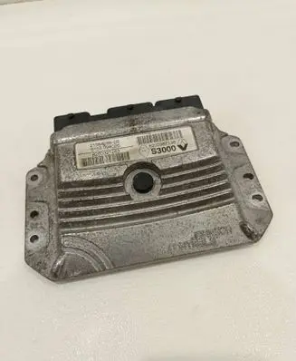 Renault Megane II Engine control unit/module 8200387138 215842882B 8200321263