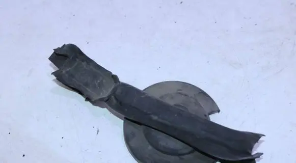 BMW 1 F20 F21 Engine compartment rubber 51767307864 7307864