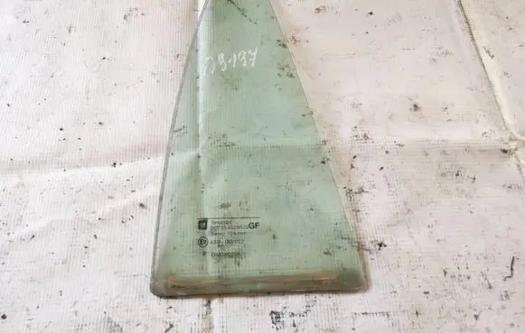 Toyota Yaris Rear vent window glass as2