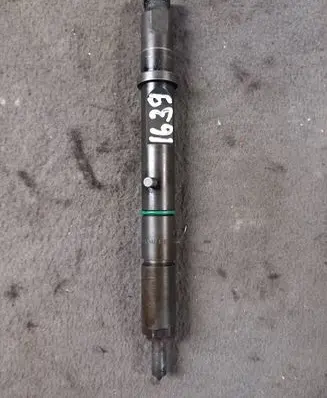 Audi A6 S6 C5 4B Fuel injector 059130201E