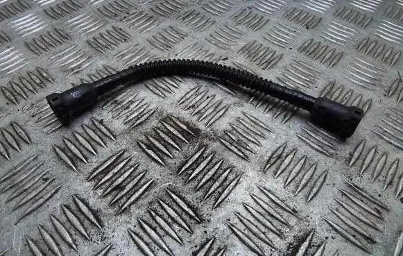 Breather/breather pipe/hose
