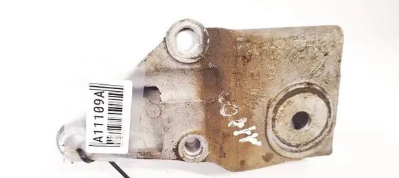Peugeot 406 Engine mounting bracket 9630584380
