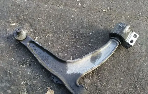 Opel Vectra C Front lower control arm/wishbone