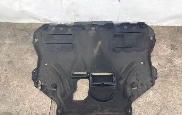 Engine splash shield/under tray