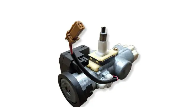 Nissan X-Trail T30 Ignition lock 28590C9902