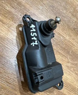 BMW 1 E81 E87 Intake manifold valve actuator/motor 7546982