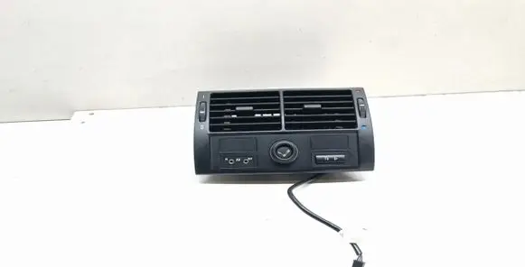 BMW X5 E53 Rear air vent grill 8409081 8370910