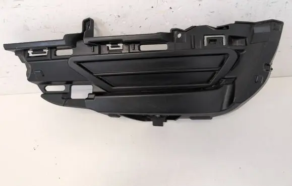 Volvo XC60 Front bumper lower grill 32234967