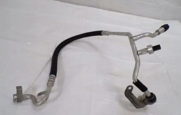 Air conditioning (A/C) pipe/hose