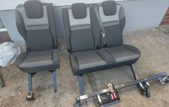 Renault Kangoo II Second row seats 1394381003 L0616423AA CAR13M16