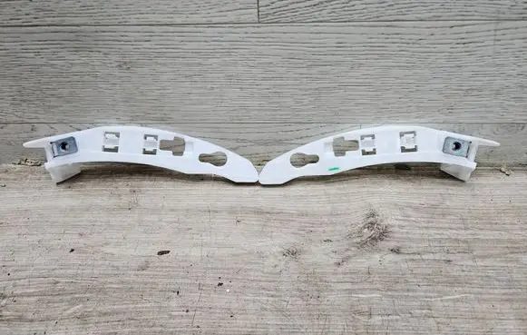 Peugeot 208 II Rear bumper mounting bracket 1607255680