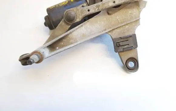 Renault Laguna I Front wiper linkage and motor