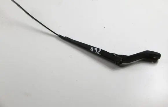 Front wiper blade arm