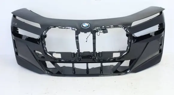 BMW 7 G70 Front bumper 98741555