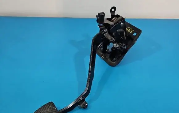 Mitsubishi Eclipse Cross Pedal assembly IMPRK1580519
