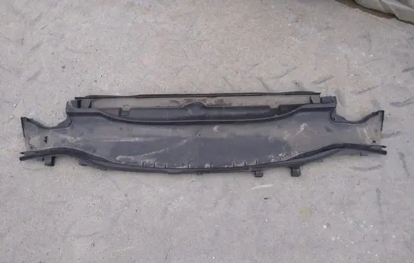Ford Galaxy Wiper trim EM2BR01628AE