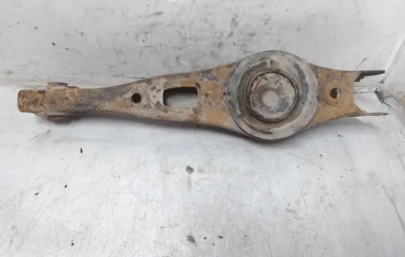 Hyundai Santa Fe Rear upper control arm/wishbone