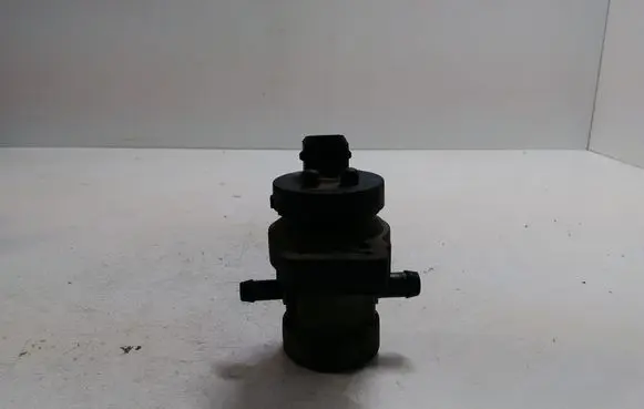 Mercedes-Benz E W210 Fuel tank valve 0004701993