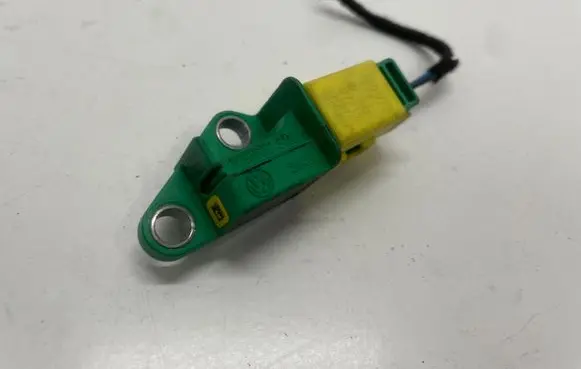 Audi A4 S4 B8 8K Airbag deployment crash/impact sensor 1K0909606C