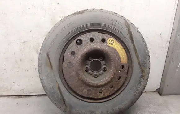 Chevrolet Captiva R16 spare wheel