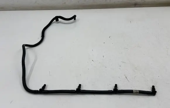 Mercedes-Benz C W205 Fuel return line/hose A6510700132 A6510700132009