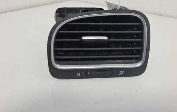 Volkswagen Golf VI Dashboard side air vent grill/cover trim 5K0819709 5K0819703