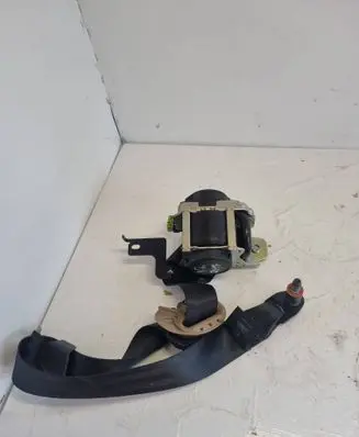 Hyundai Tucson TL Front seatbelt 7A6T4DP 0644544