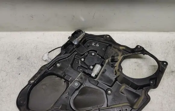 Mazda 3 I Rear door window regulator with motor