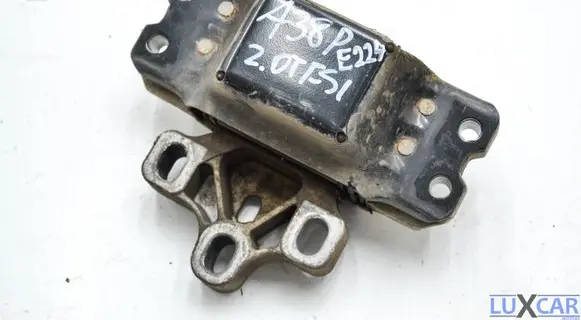 Audi A3 S3 8P Engine mount bracket 1K0199555Q