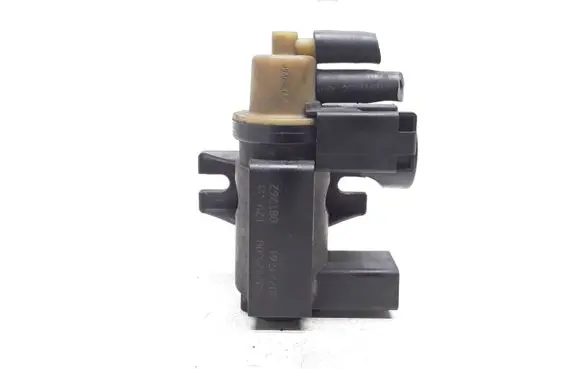 Volvo S80 Turbo solenoid valve 30774761 70232500
