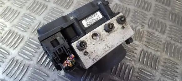 Nissan Note (E11) ABS Pump 0205231732