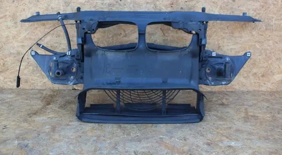 BMW 5 E39 Intercooler air guide/duct channel