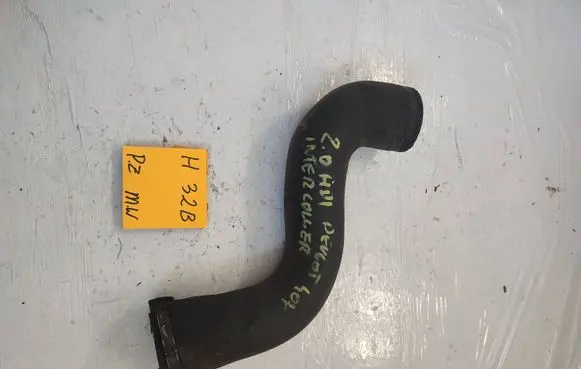 Peugeot 407 Intercooler hose/pipe 8946546