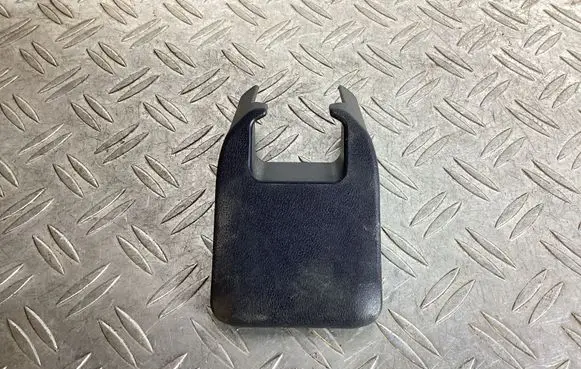 Lexus RX 450H Rear seat rail trim cover 7215748130