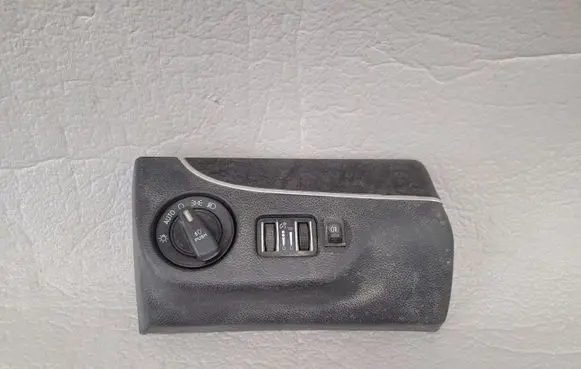 Chrysler Town & Country V Light switch 1PE41DX9AB