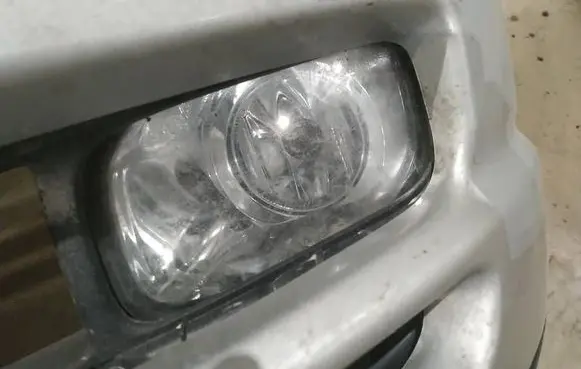 Toyota Avensis T250 Front fog light 